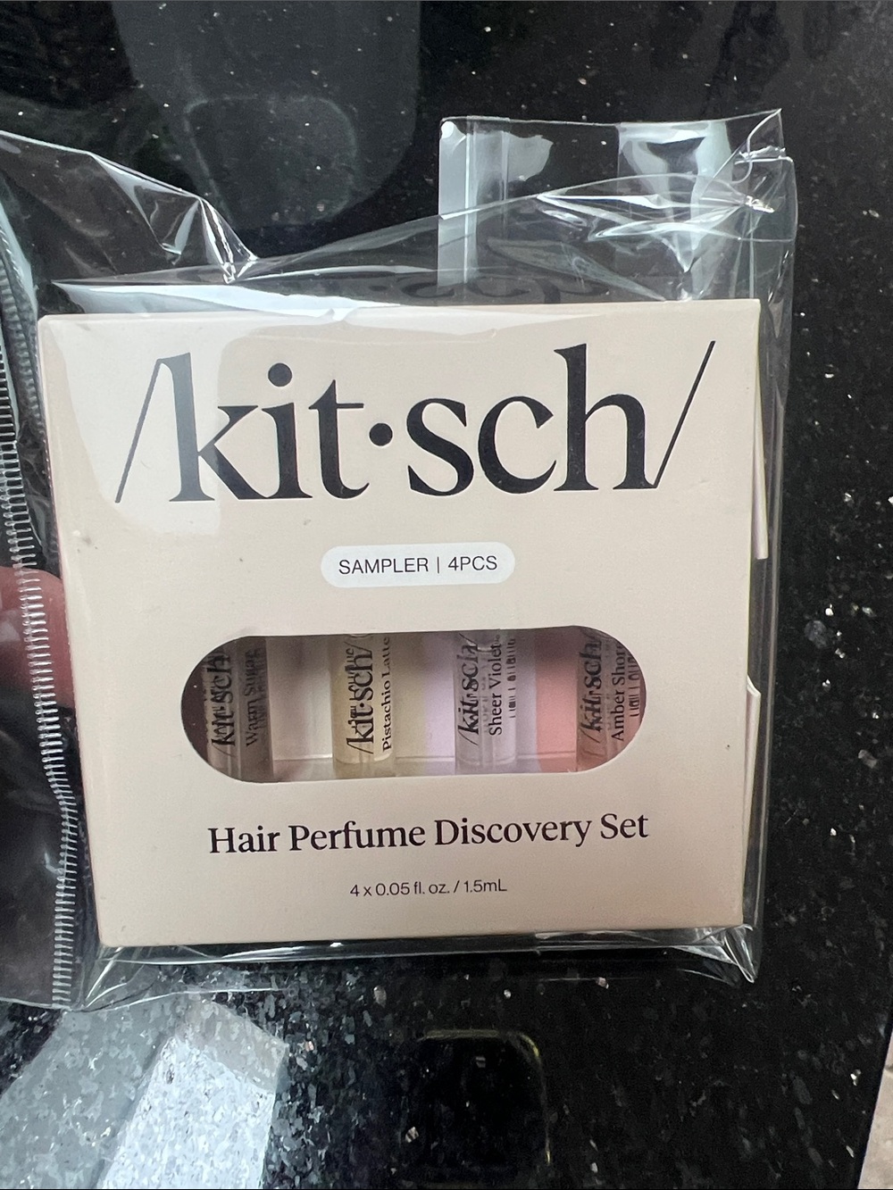 New without tags, Kitsch Hair Perfume Discovery Set - Neutral Beige & Soft Pink